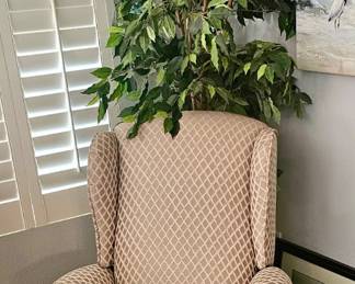 Decorative accent chair