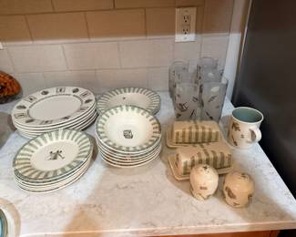 Pfaltzgraff "Garden Party" Dinnerware Set