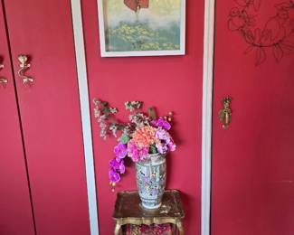 Nesting tables, asian vas with flowers, contemporary art.