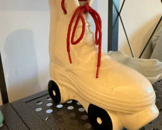 YES! A Roller Skate for the collectors!