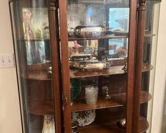 Beautiful oak china cabinet 