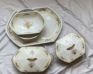 Lot 18: MZ Altrohlau CMR Czechoslovakia Serving Set