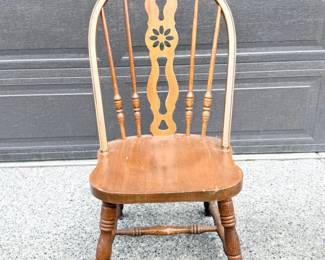 147 VintageSolidWoodColonialBowBackDiningChair