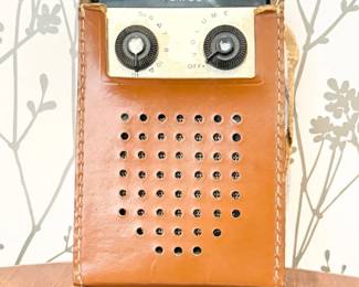 78 1960sJewelTenTransistorPortableRadioMadeUSAMidCenturyRetro