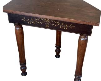 Corner Table Inlaid Front Three Legs