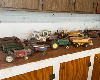 Vintage tractors & farm vehicles TONKA