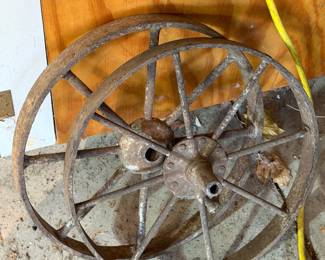 Rustic wagon wheels