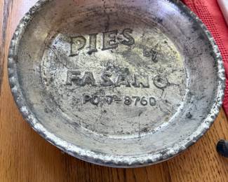 vintage pie plate