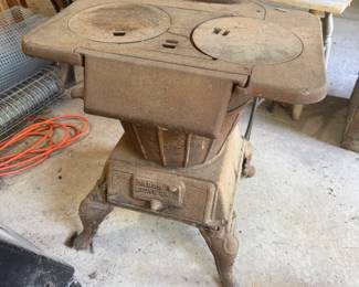 Antique Orbon laundry heater (1910-1930)