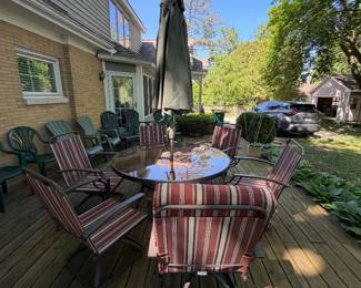patio set with 6 chairs, umbrella & stand (chair cushions included)
