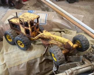 Vintage TONKA MR970 pressed steel road grader toy