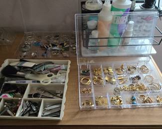 LOTS of costume jewelry