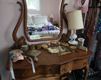 antique dressing table, antique dresser sets