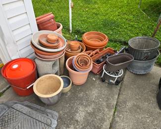 lots of pots