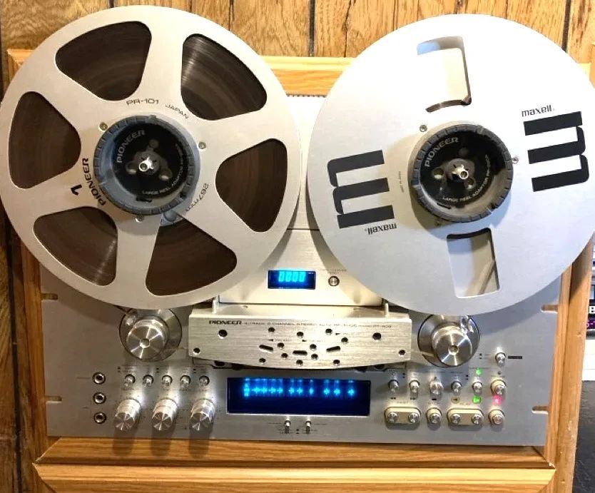  01 Pioneer RT909 Reel To Reel Tape Recorder with one of a kind Reels