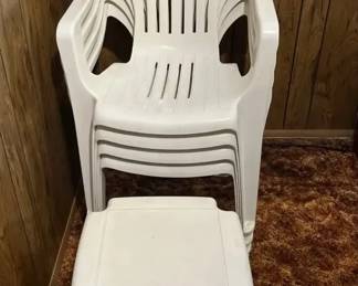 4 Plastic Chair Small Side Table