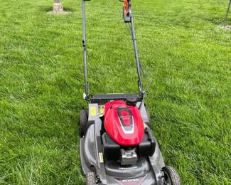Honda HRX 217 Lawnmower
