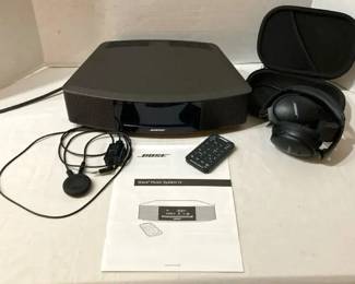 02 Bose Wave Music System and Headphones