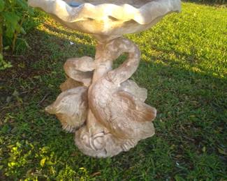 Vintage swan birdbath