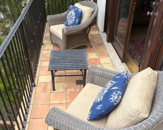 Outdoor patio set