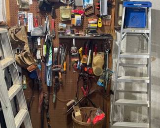 Werner 6ft Ladder  5 Ft Ladder Hand Tools And More