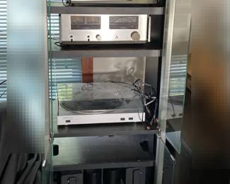 Mitsubishi DAP20 Preamplifier DAF10 Stereo Tuner  DAA10 Power Amplifiers  Ion Turntable
