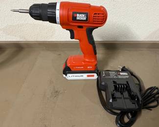 Black & Decker 20V MAX Lithium Drill/Driver with Charger