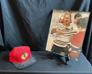 Signed Bobby Hull Photo and Hat
