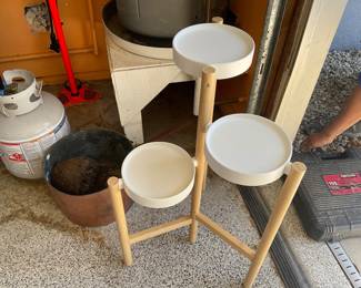 Plant stand