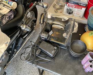 Super vintage singer sewing machine