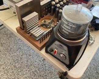 Magnetic finisher