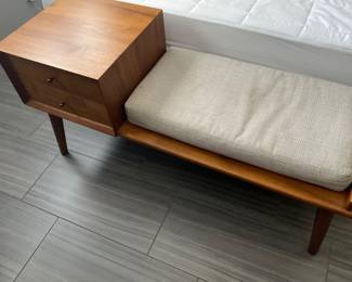 Seat/table