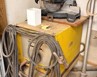 Welding machine