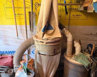 Sawdust vacuum system