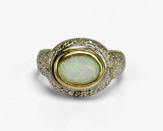 14K Gold Opal Ladies Ring