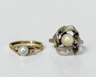 (2) 10K Gold Pearl Ladies Rings