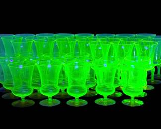 (41pc) Uranium & Amber Glasses