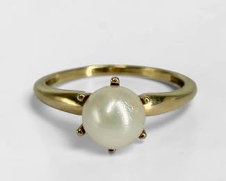 14K Gold & Pearl Ladies Ring
