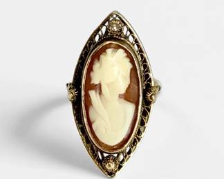 Ladies 10K Gold Cameo Ring