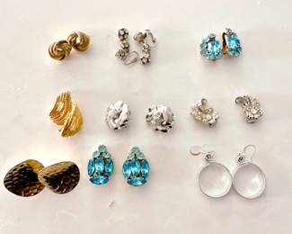 Ladies earrings