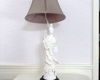 vintage blanc de chine porcelain quan yin figure table lamp