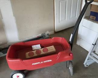 Radio Flyer Wagon