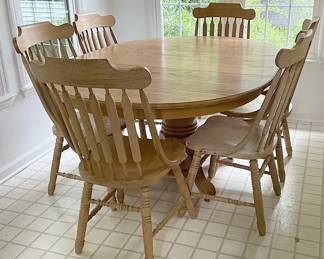 Pedestal Dining Set