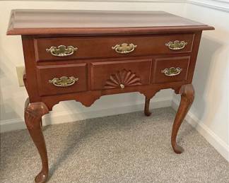 Mahogany Wood Chest Of Drawers