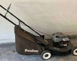 Poulan Quattro Push Lawn Mower