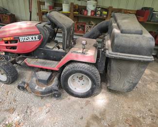Huskee riding mower