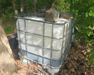 Water container