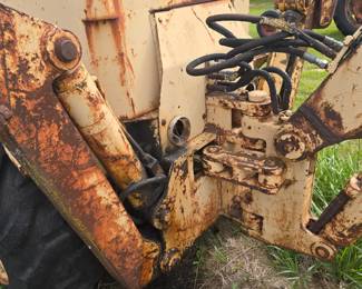 DYNAHOE Loader Backhoe non working