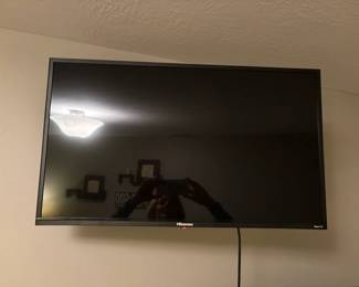 32in Roku Television