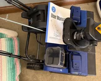  003 Westinghouse Cordless Snow Blower WSnow22 48V